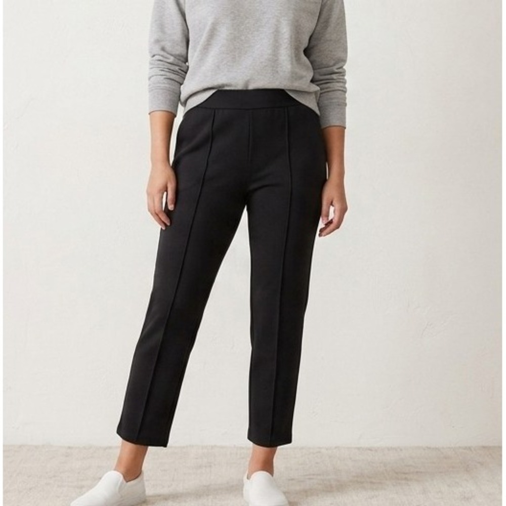 Elie Tahari M Black Tapered Ankle Pants Pintuck Front Seam Pull On Soft